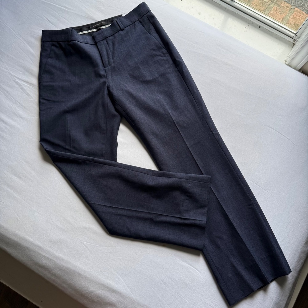 Banana Republic Logan Navy Blue Wool Blend Straight Leg Dress Pants Size 2 Women